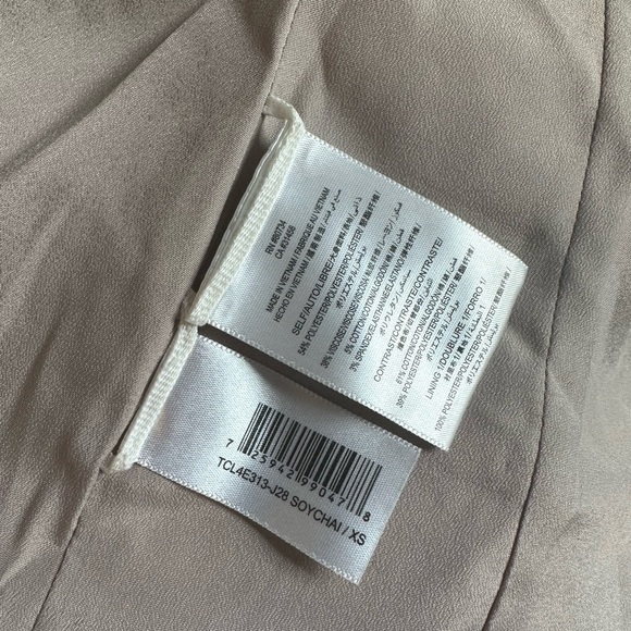 BCBGMAXAZRIA Soy Chai Tuxedo Blazer XS - Picture 4 of 6